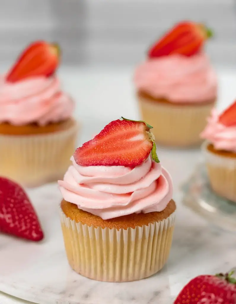 Fresh Strawberry Cupcakes